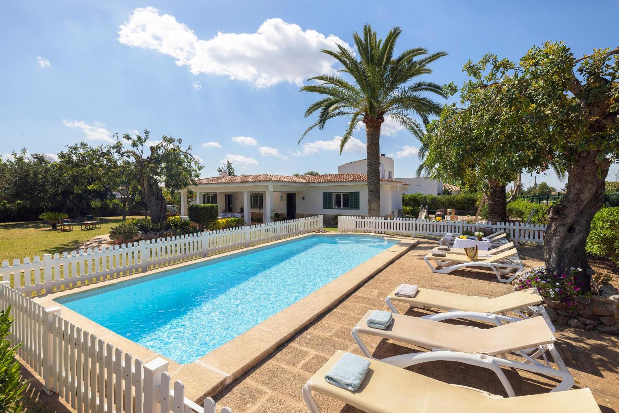 Plamanyola Ideal House For Two Families With Pool And Barbecue מראה חיצוני תמונה